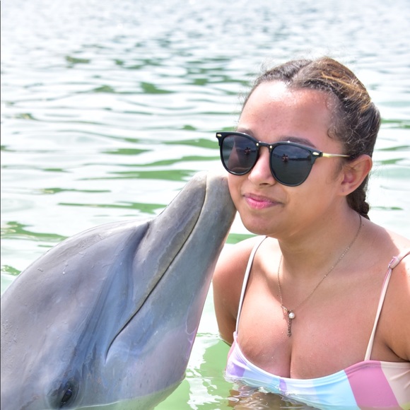 Meet your Posher, Jenna - Picture 1 of 1